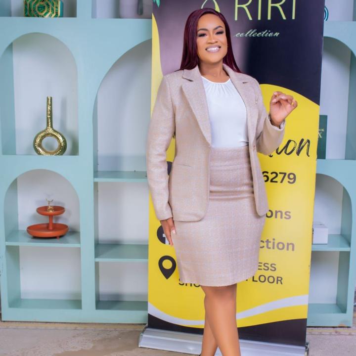 Full Pitch Skirt Suit